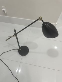 Desk Lamp w/ Charge Ports