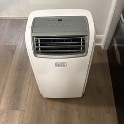 Black And Decker Air Conditioner / Heater