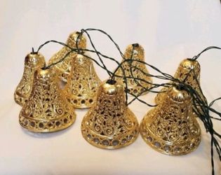 The ringing bells of Christmas