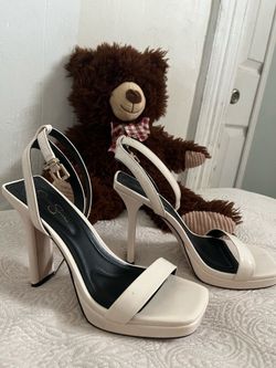 Jessica Simpson size 8.5