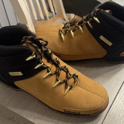 Timberland Boots – Like New (Worn Only a Few Times)