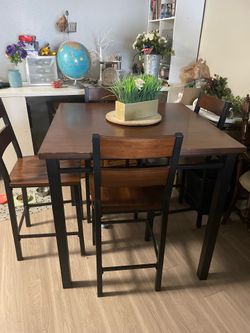 Counter height Table and Chair set