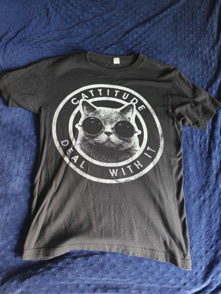 Cat Shirt Size Small
