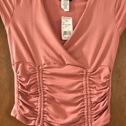 Tons Of Woman’s Clothing 