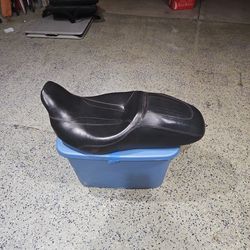 HARLEY DAVIDSON TOURING SEAT OEM