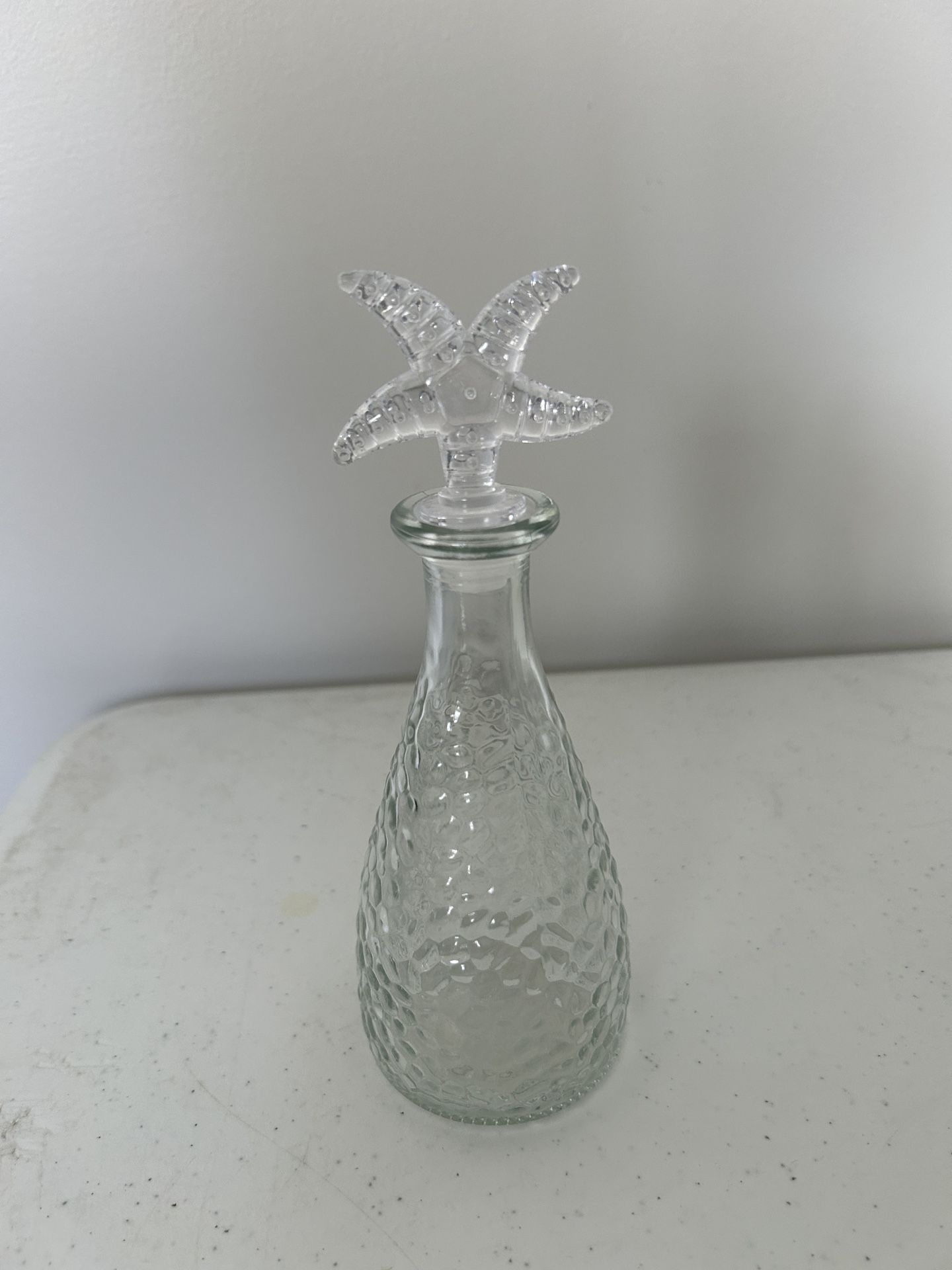 Coastal Design Ocean Oil Bottle With Sea She’ll Topper