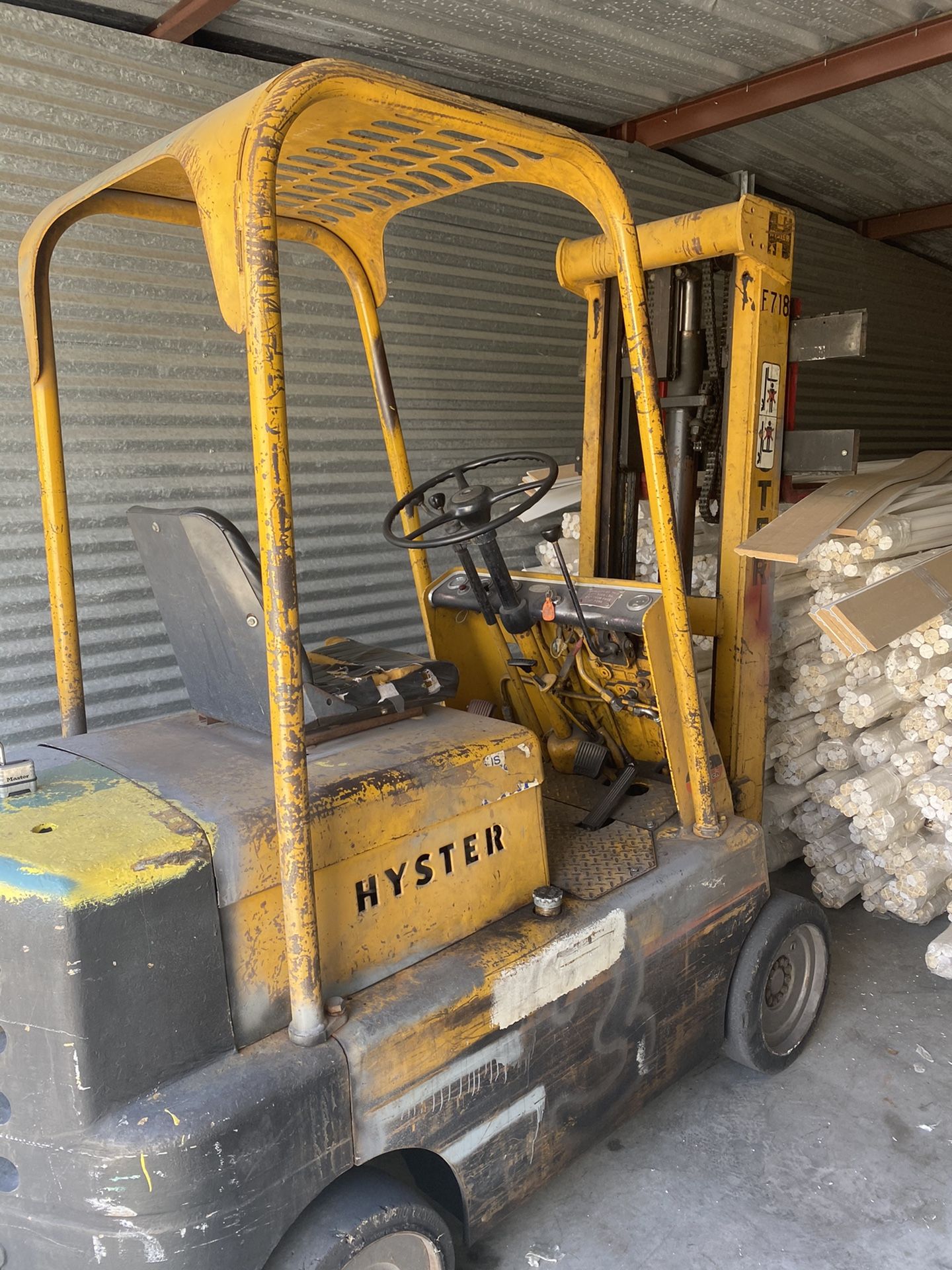 FORKLIFT FOR SALE