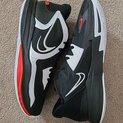 Nike Kyrie 5 Low "Bred " Size 11.5 Men 