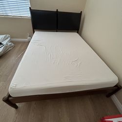 Bed frame & Mattress 