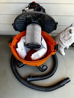 Ridgid 6 gal. wet dry vacuum