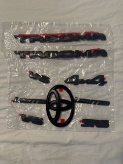 16-23 Toyota Tacoma black overlay kit