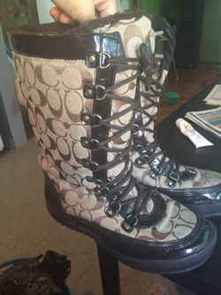 Coach boots