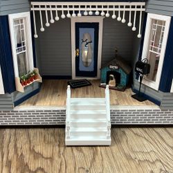 Victorian Dollhouse 