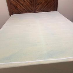 Queen Size Bed With Frame and Headboard