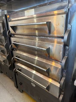 Peerless Commercial Multi-Deck Pizza Oven