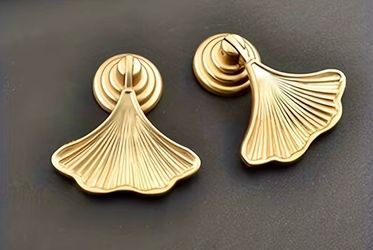 Knobs/ pulls