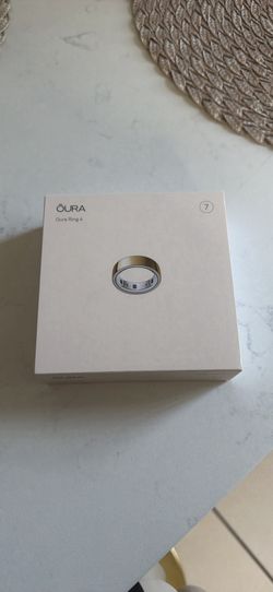Brand New Sealed Oura Ring 4 Gold – Size 7