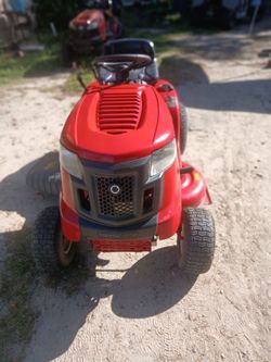 Troy bilt red riding lawnmower 7 speed pony 17 horse