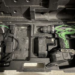 Drill And Flashlight Set 