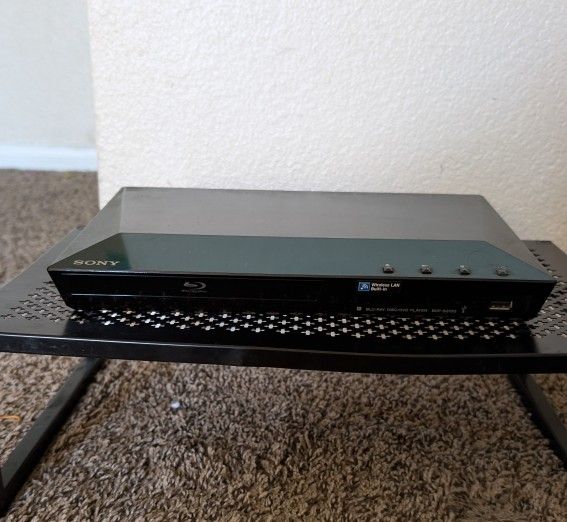 Dvd And Blu-ray Player