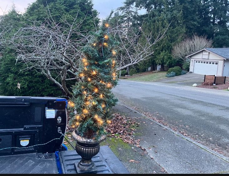 Lighted 4’ Foot Tall Artificial Christmas Tree like new