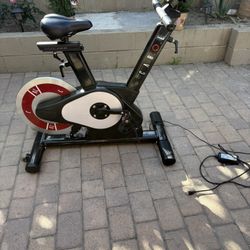 Carol P10hor Black Gray And Red