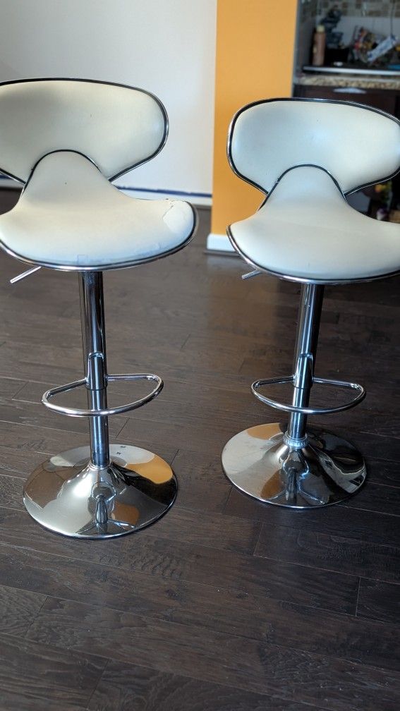 Bar Stool Set