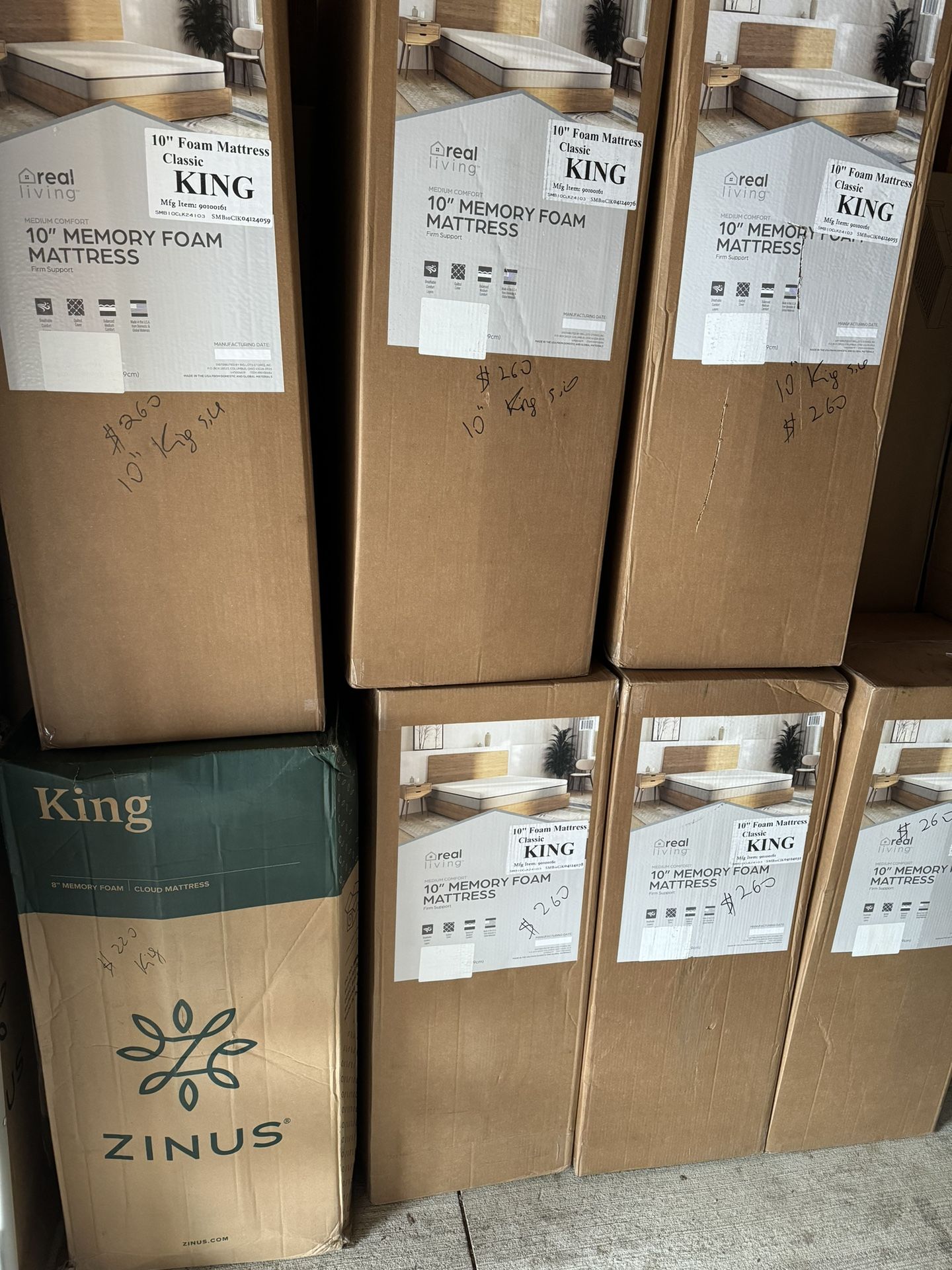 Medium Firmness King Size Memory Foam Mattress In A Box 200-250$