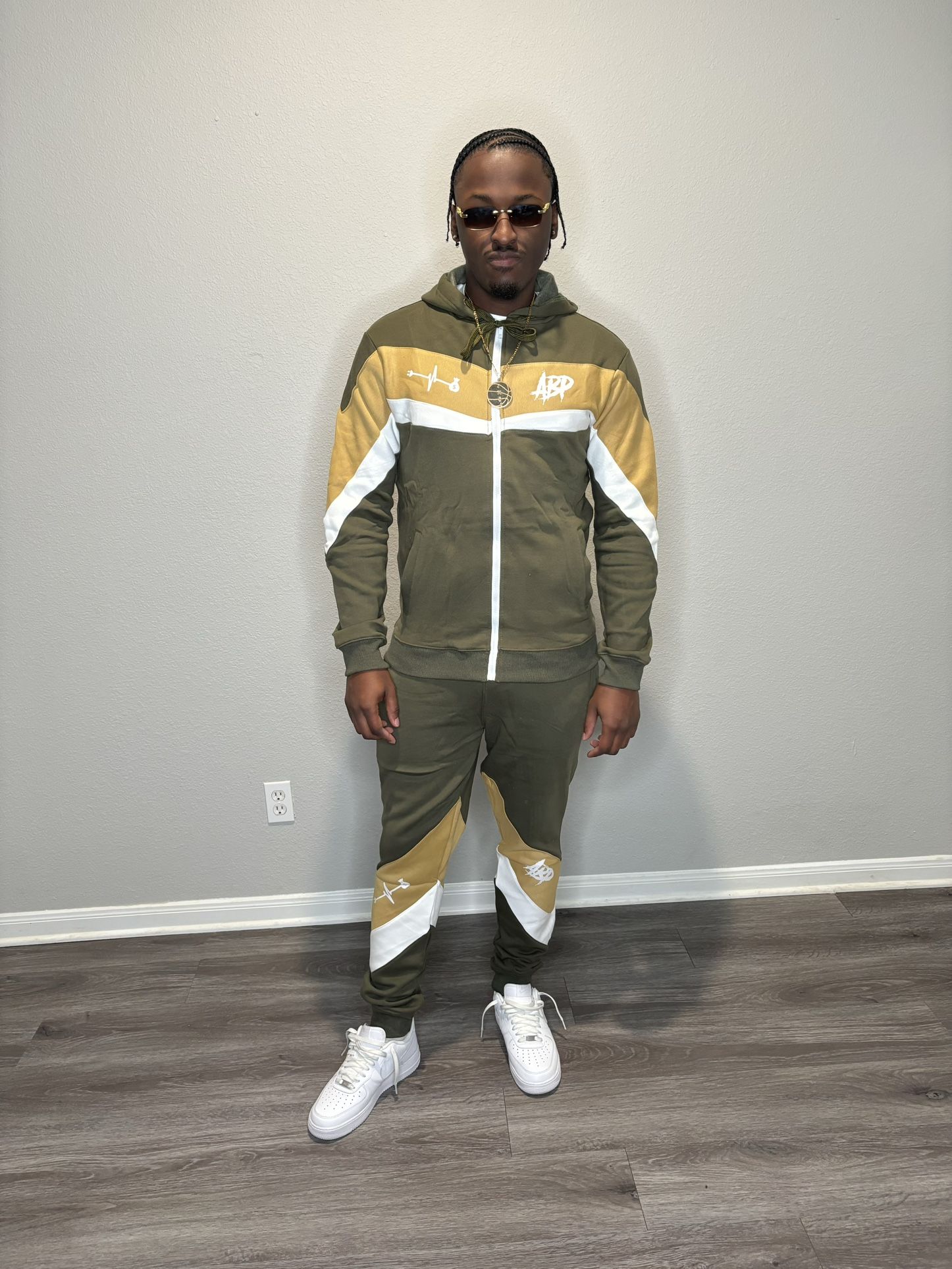 Men’s Sweatsuit