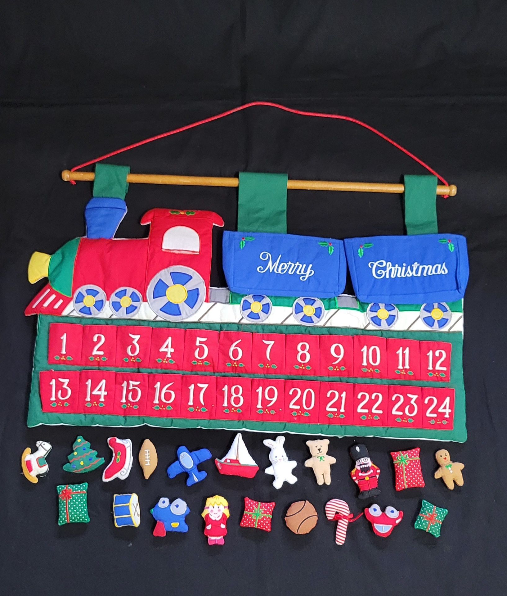 Vtg Advent Calender Fabric With 20 Ornaments By Pockets Size 25"X21"