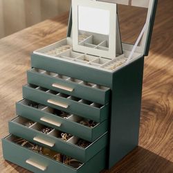 Boovo Jewelry Box New..