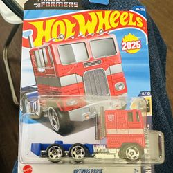 Hot Wheels Optimus Prime 