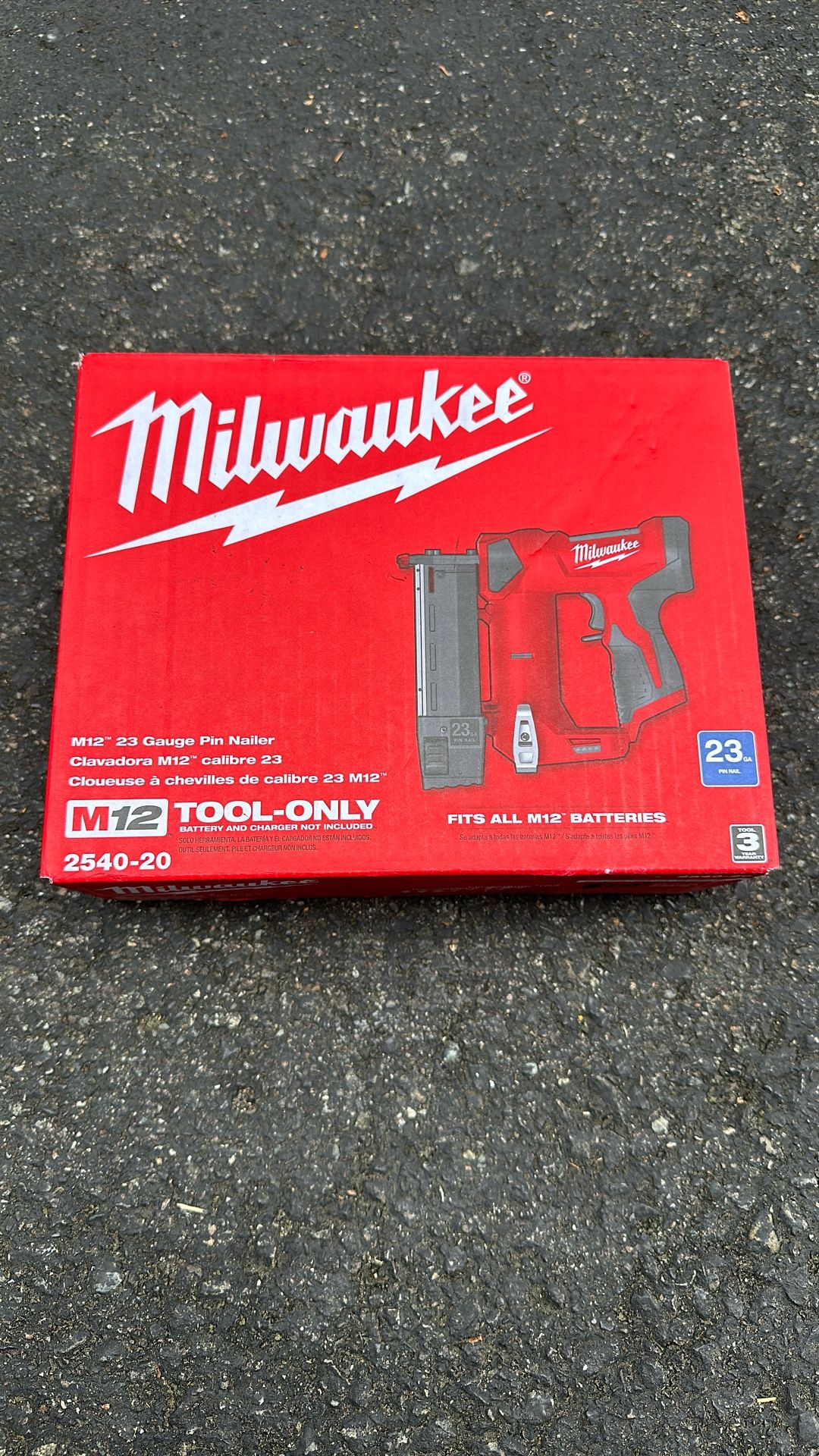 Milwaukee M12 23ga Pin Nailer