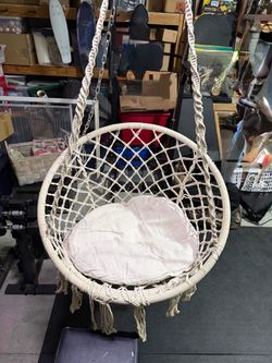 Macrame hanging swing chair new condition