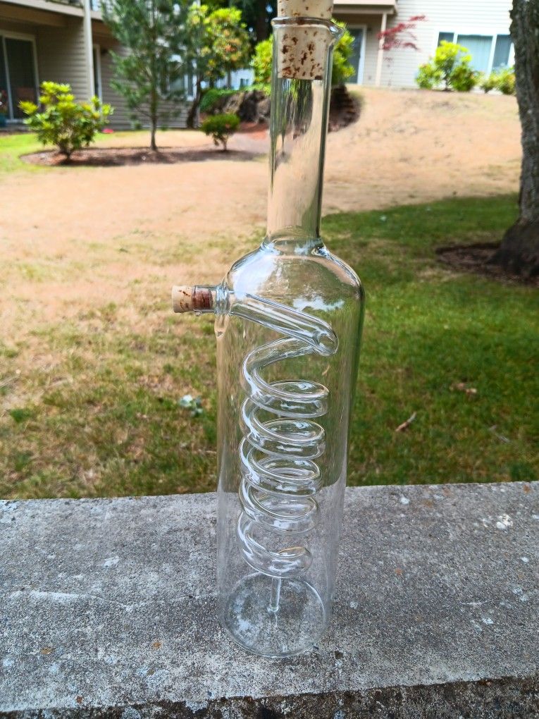 Uni-G Cruet The Big Spiral Oil And Vinegar Bottle Excellent Condition
