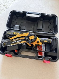 Portable 6” Electric Mini Chainsaw w/ 2.0AH Battery – Great for Yard & Branch Cutting