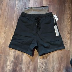 Black Essentials Shorts Medium