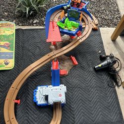 Monster Jam Supercharge Speedway Playset