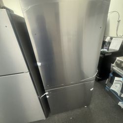 Hisense Bottom Mount Refrigerator New $25 Down