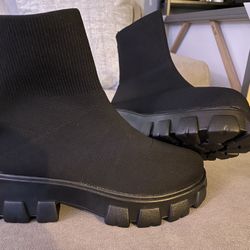 Chunky High Sole Bootie Size 41/US 10