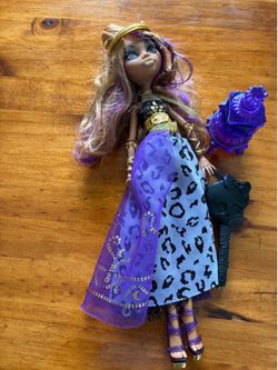 Monster High Doll Clawdeen Wolf Haunt the Casbah