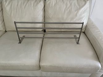 Towel rack