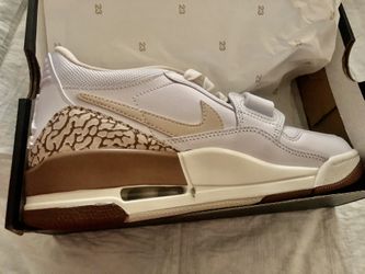 WMNS AIR JORDAN LEGACY 312 LOW