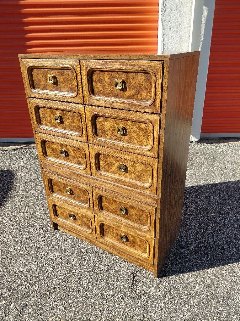 Dresser Chest of 5 Drawers 
