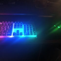 Logitech G502 Mouse And Pad And Keyboard 
