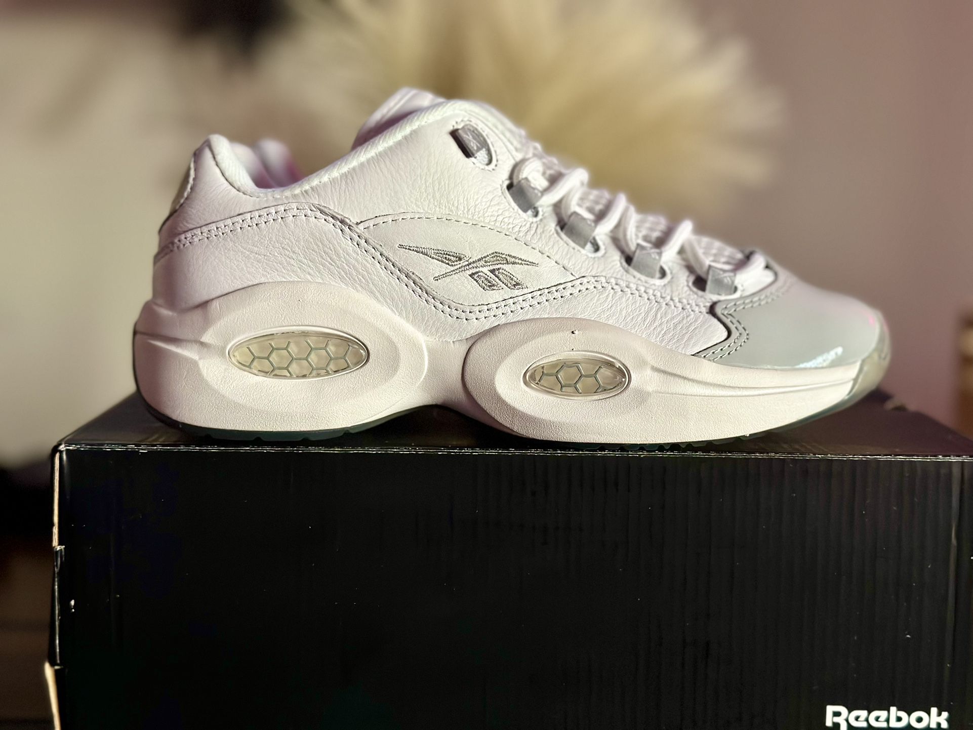 Size 6 - Reebok Question Low White Grey