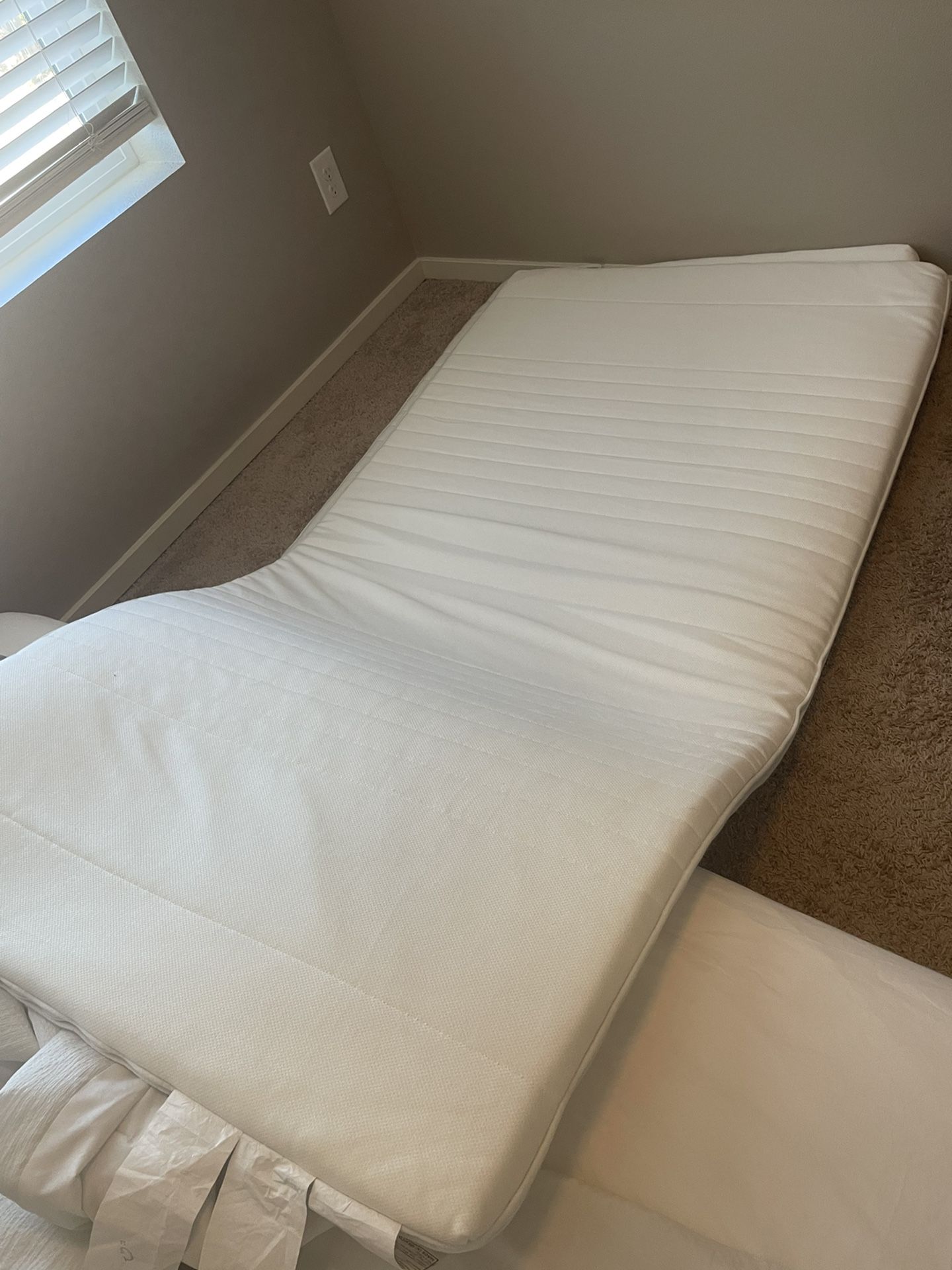 Foam Mattress Pad twin size like new