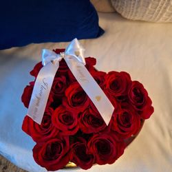 Mother's Day Gift Box With Roses / Graduation Flower Arrangement 