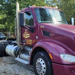 2014 Peterbilt 579 Daycab