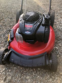 Nice running smaller, mulching style lawnmower, troy Bilt works great